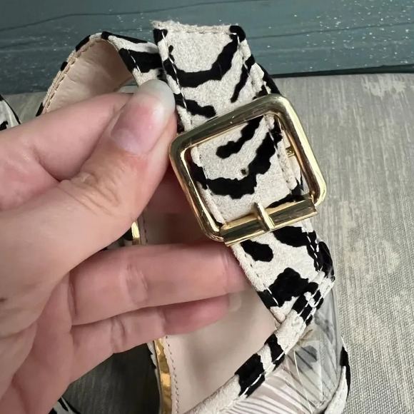 Boutique Tiger Cream & Black Velvet Platform Heels Size 8.5 - Picture 10 of 10